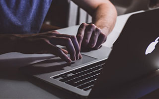 西甲最新动态！巴萨官宣莱万离队姆巴佩伤缺